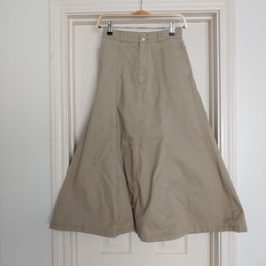 Like New Uniqlo Midi Flare Skirt / Khaki / sz 25